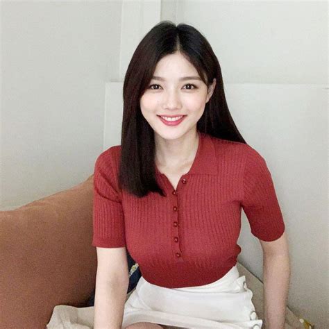 kim yoo-jung sexy